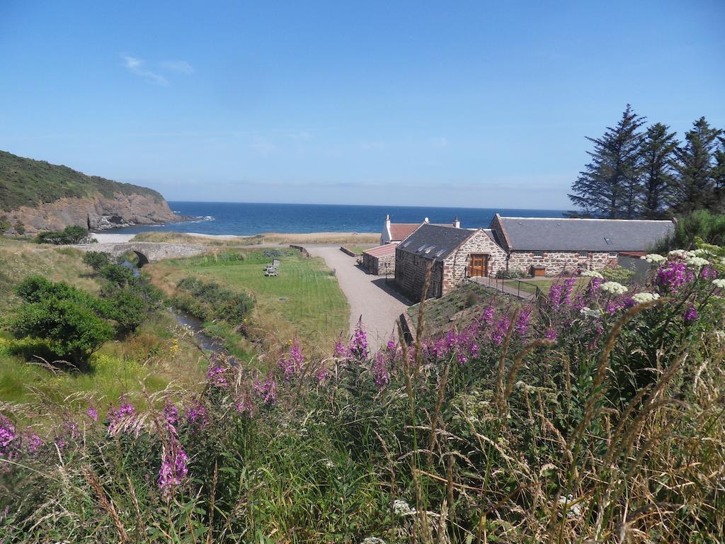 Mill Of Nethermill Holidays Pennan Esterno foto
