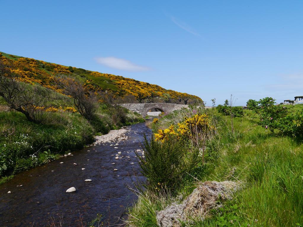 Mill Of Nethermill Holidays Pennan Esterno foto