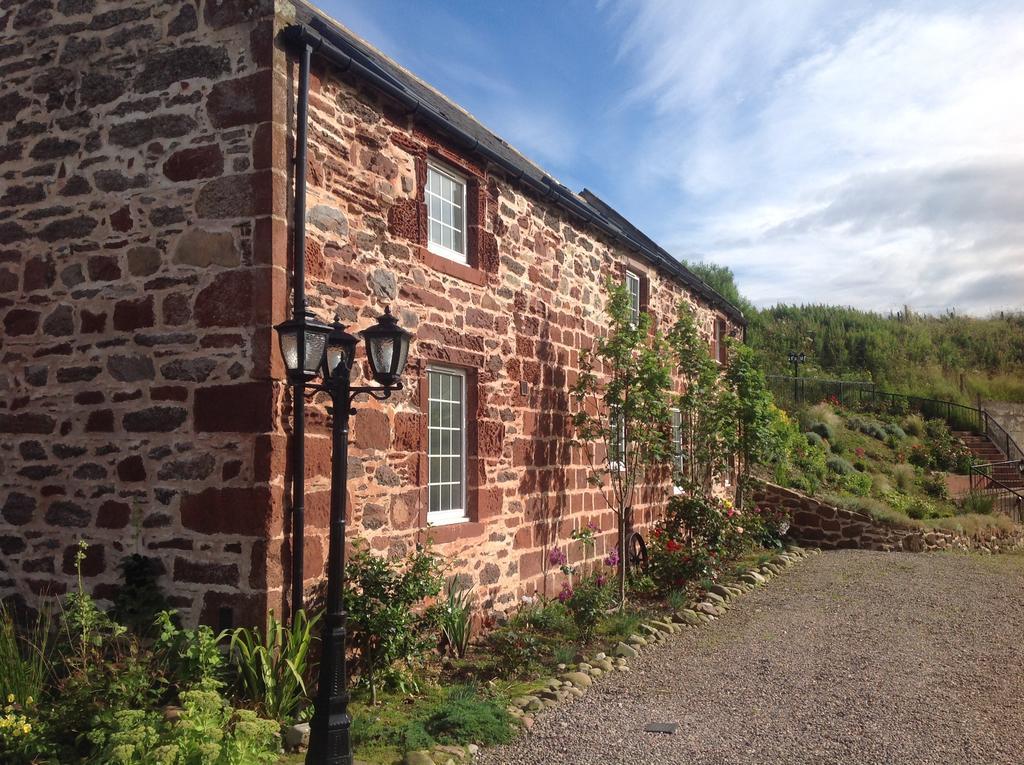 Mill Of Nethermill Holidays Pennan Esterno foto