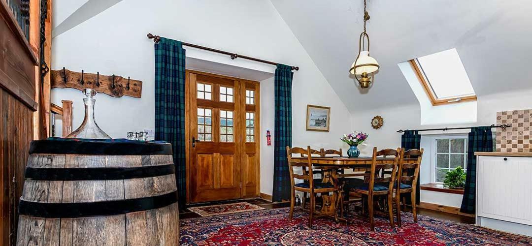 Mill Of Nethermill Holidays Pennan Esterno foto