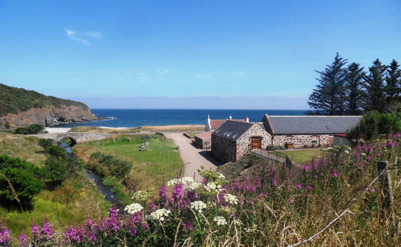 Mill Of Nethermill Holidays Pennan Esterno foto